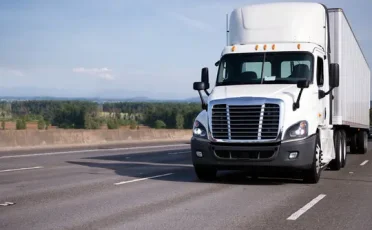 External Logistics Tractor Trailer